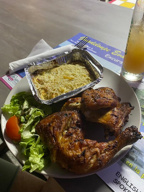 Poulet boucané Guadeloupe Comment préparer un rougail saucisses, un plat typique de la cuisine créole ? Guadeloupe